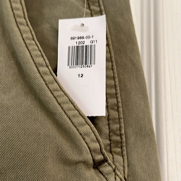 Woman, High Rise Khakis - Picture 3 of 6